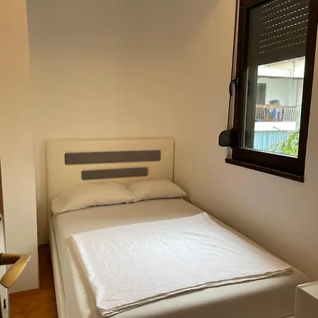 아파트 Flat In Centar In 부드바