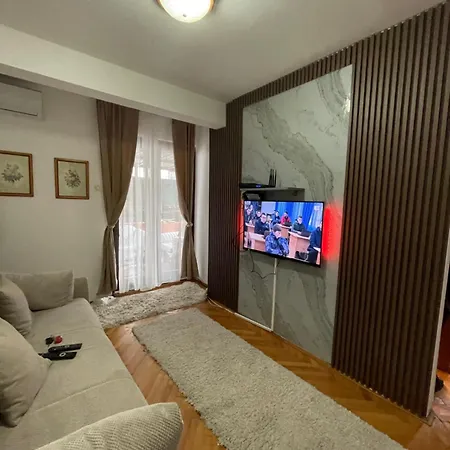 Flat In Centar In 부드바